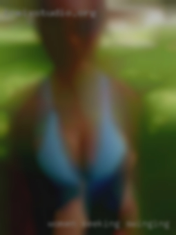 Women seeking swinging discrete couples sex.
